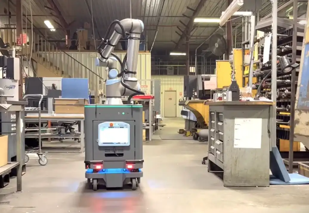 Cobot vs AMR — Which Is Easier to Integrate